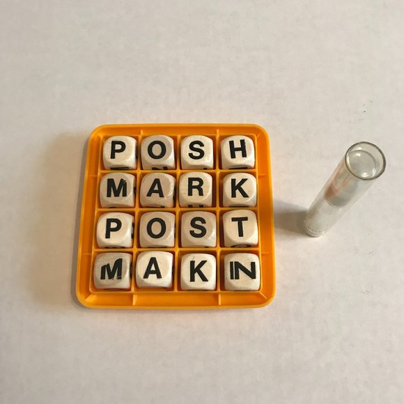Parker Brothers Deluxe Boggle Hidden Word Game with Self-scrambling Shaker - Picture 8 of 11